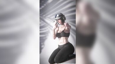 "Hentai Cheerleaders in Heavy Artillery Combat: Ela Bosak, Sporty and ????"