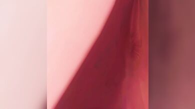 In the Gravure Studio, where Ayane is the star, there are 11 Qs for you to explore!