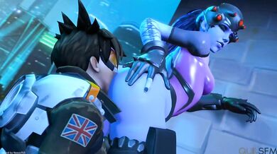 Tracer Tries Widows Meaty Buns [Quilsfm]