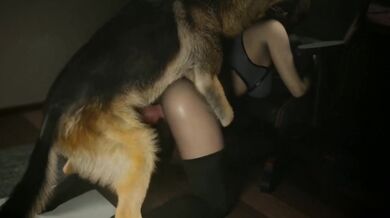 Watch Claires Dog (pog benis) take a bath with his owner in this hentai PORN video