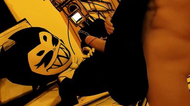 Studios With Thick Legs