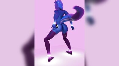 Watch Luna get stuck on the altar, without sound