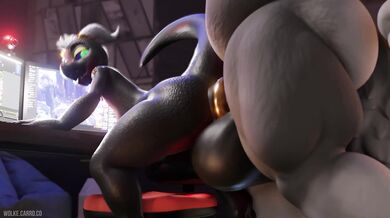 Stretching the Dragons Pussy [Cloud]