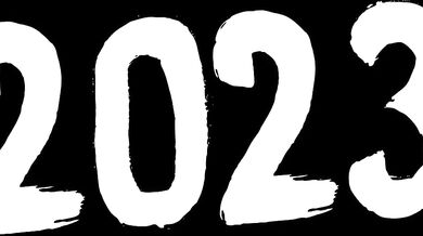 Watch as Darling gets taken by a lustful machine in this thrilling erotic adventure!