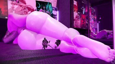 Blo*od-Thirsty Babe: My Girlfriend Turns into a Vampire!