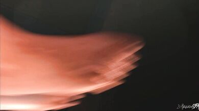 The sexy adventure of Jill Valentine against the evil Nemesis in a moving train Featuring stunning 26-region sfm visuals