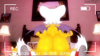 Love is in the Air: A Fox and a Bats Romantic Escapades [LoveMillieSM]