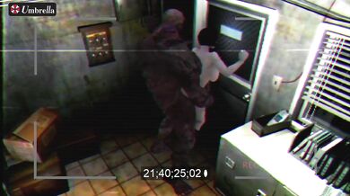 Jill Valentine gets Nemesized by a Hunicorn in Hunting Corner