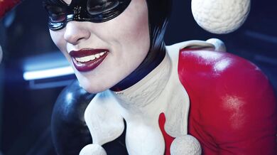 Harley Quinn Rides Her Favorite Toy [Resc*rt]