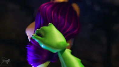 Curvy Elven Seductress Pleasures a Bizarre Alien Creature