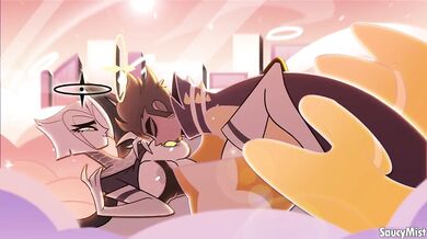 Write a paragraph in English describing the scene you see in the photo Make sure to include details about what you can see, hear, feel, and smell