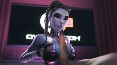 The Hot Widow with Boobs and a Hairy Trap! (Japanese Edition)