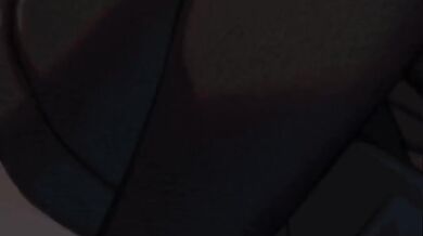 Watch the hot mature lady masturbate on the sofa in her sexy lingerie!