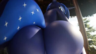 Rainbow Dash and Celestia have a steamy threesome with Luna, in their POV