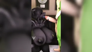 Jiggle My Bones, Big Titty Fox