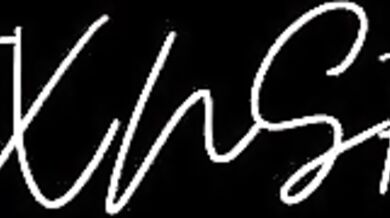 Watch Helena get ravaged by a fire-breathing dragon during her photoshoot session!