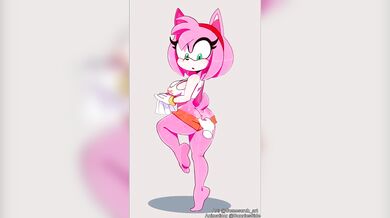 Watch the HOT babe Amy from Hooters take you on a sexy loop of beachside bunnies with some scrub