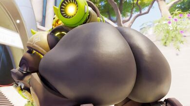 Orisas Twerking Sensation in Slow Motion