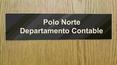 ¿Quieres follar a mi hermana en un árbol de Navidad, y luego pagarla con tu nueva subida de sueldo de $100?