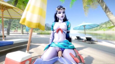 Mrs McCreehan and her Widowmaker Enjoy the Beach in El Lay