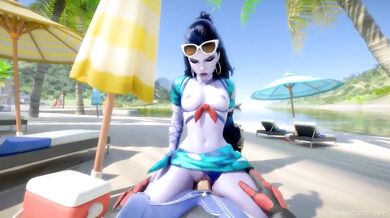 Mrs McCreehan and her Widowmaker Enjoy the Beach in El Lay