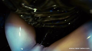 Watch the final teaser of Icarus, an erotic tale about a man who discovers his hidden desires while on a business trip in Japan