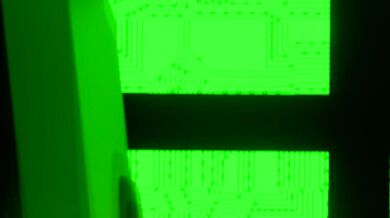 Exploring the Multi-dimensionality of Square [Kleinvoimond]