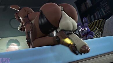 Freddy Fazbear and the Sister Location - A Scarlet Self Footjob