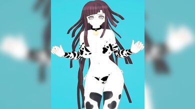 Mikan Tsumiki, the sexy cowgirl, rides her sturdy bull in a seductive bikini