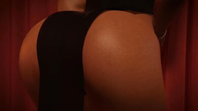 My wife and I always love to watch Jazz music performances, but we never imagined that we would be jazzed up like this!