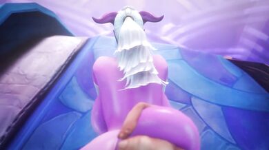 Draenei and Isabella in hot backshot action!