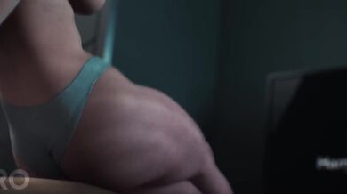 My Aunt Cassie decided to watch Netflix and chill with me, but little did I know she had a secret kink for guro