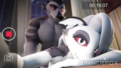 Filling the empty library with their own pleasure, two lovers have a quickie in the quiet surroundings [S1nnerf0x]