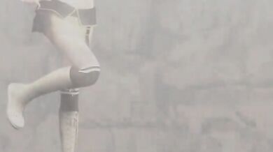 Yuffie and Cute Giggle in the Tub!