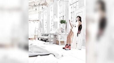 Write a short story about the following picture in 300 words or less Be sure to include sensory details and vivid imagery