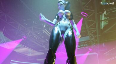 Watch as Tracer and Widowmaker perform a sensual dance together, with their bodies pressed tightly against one another