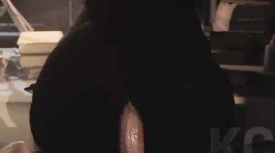 Watch as Aziya takes her hot seat in POV mode, and KC3D gets to enjoy the view