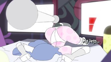 The pressure mounts as Quinn tries to resist the hydraulic press Will she be able to hold on or will she succumb to its overwhelming force?