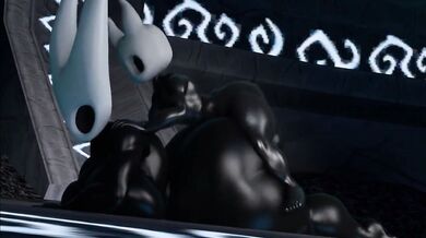 The Hornet Queen Gets Fucked in the Ass by a Giant Insectoid!