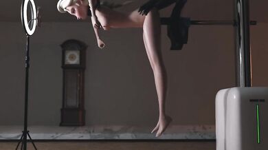 The Snow Queens Frosty Love Machine [ero100]