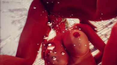 ODETTE AND VALLETTE IN THE SHOWER GETTING DIRTY