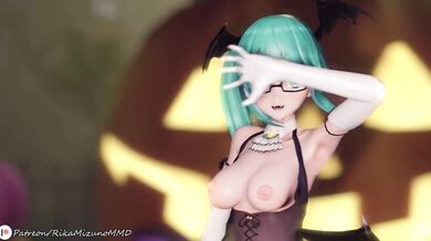 Kagura Suzus Sexy Halloween Dance!