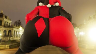 "Hentai Master: The Fat Ass Harley Twerking Show!"
