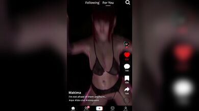 "Sexy Makima and her chainsaw lover - MACKG4's special edition!"