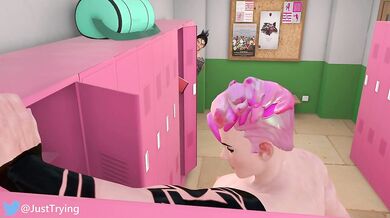 'Bare-Assed Bandit Peeks at Nude Muscle Woman in Locker Room'