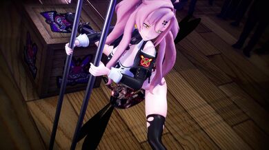 "Sexy Nicole Explores The Bugs Zone, Segs 4K!"