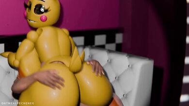 "In the Green Room with Roxy and her Chica"
