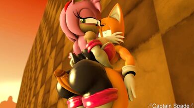 "Amy's Thick Thighs Seduce Rouge for a Tasty Hentai Lunch"