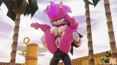 'Crazy Anal Sex with Sonia, a Thick-Thighed MILF'