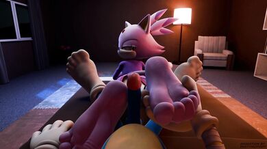 'MILF's pantyhose kissing - FeetyMcFoot-'